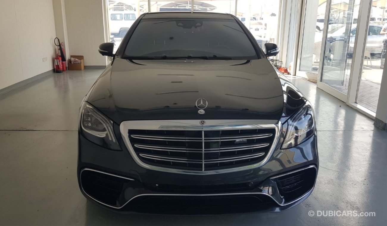 مرسيدس بنز S 550