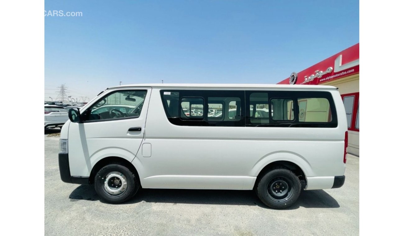 Toyota Hiace Toyota Hiace 2.5l diesel, Glass van, M/T, 2023 MY