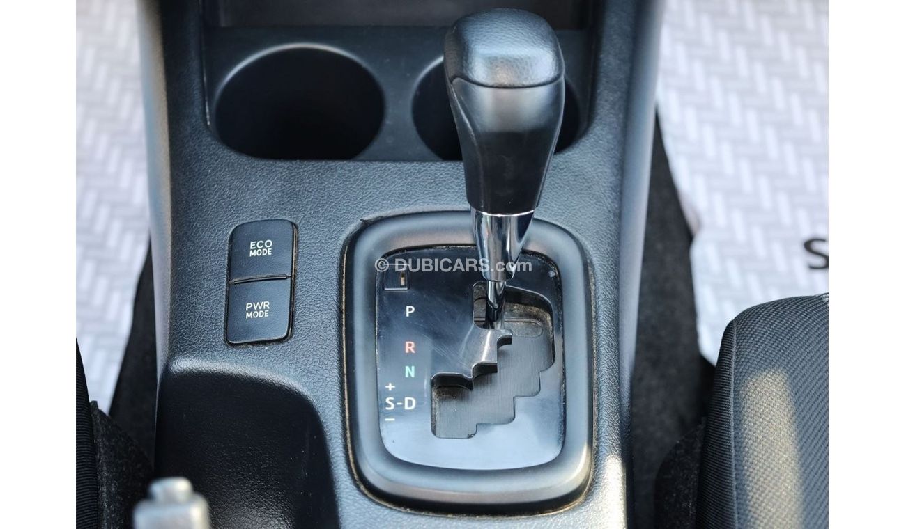 Used Toyota Hilux GL 4x4 Automatic Transmission Best Price Guaranteed GCC 2020 for sale in