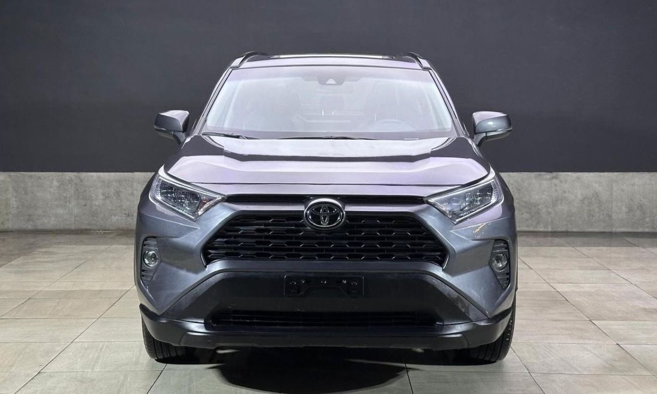 Toyota RAV4 XLE Full option