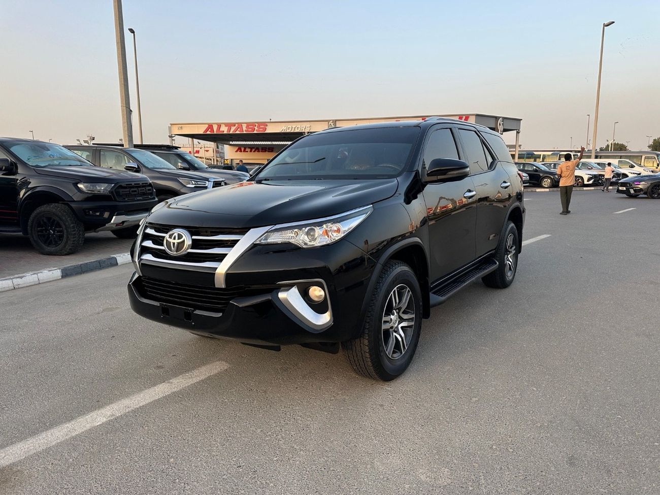 Toyota Fortuner EXR 2.7L (164 HP)