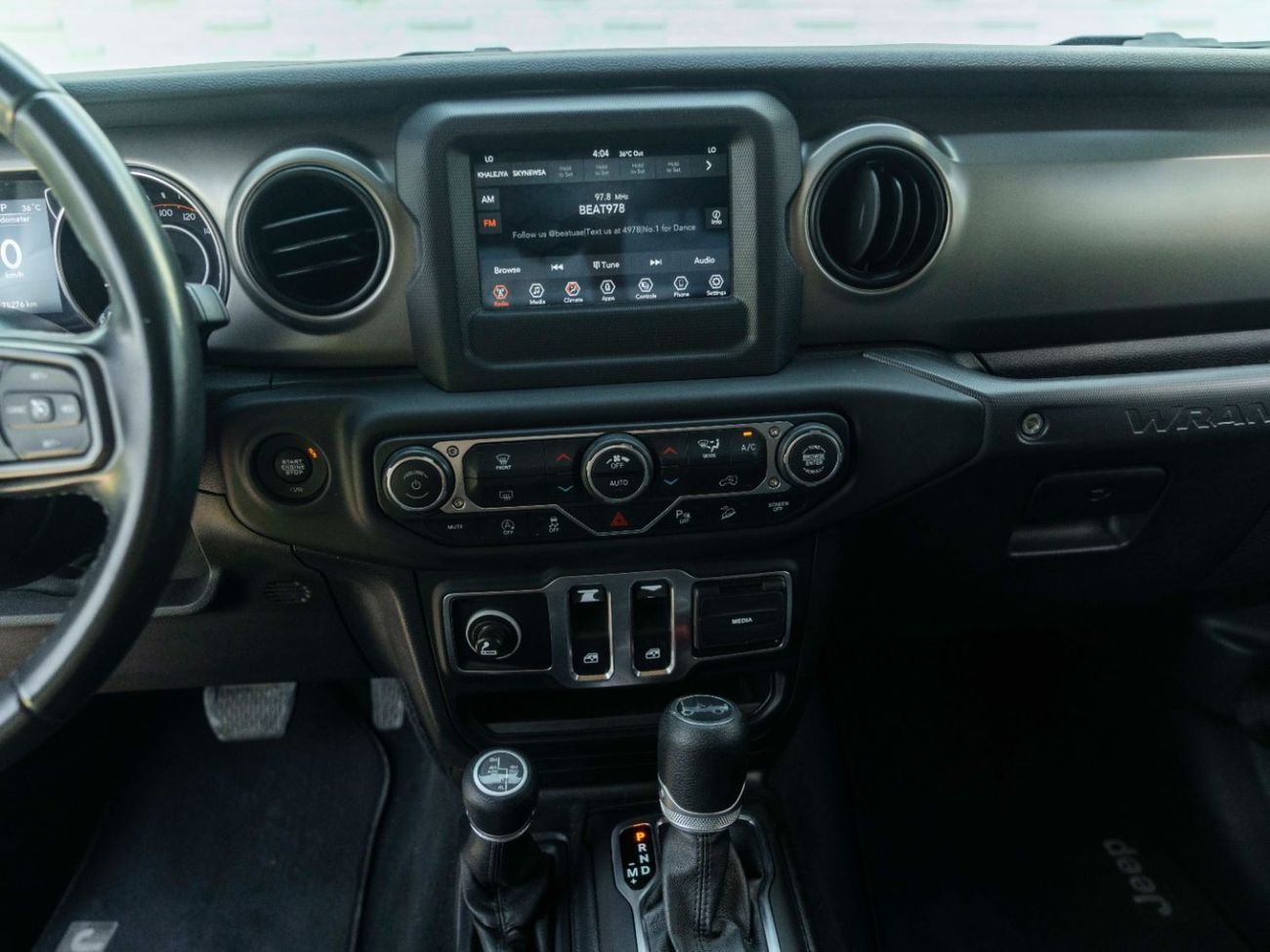 جيب رانجلر Sport 3.6L A/T (4 Seater)