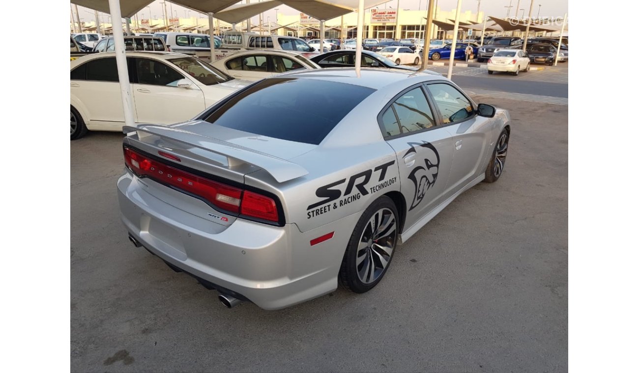 Dodge Charger SRT GCC car prefect condition no need any maintenance full service full option