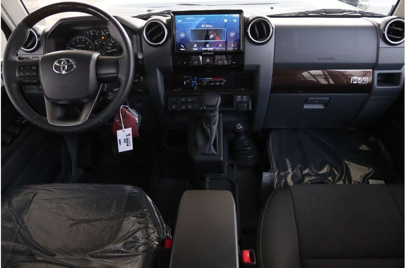 Toyota Land Cruiser 70 2025 TOYOTA LAND CRUISER GRJ 76 4.0 V6 AUTO - **التصدير فقط خارج الخليج**EXPORT ONLY** 40 ANNIVERSAR