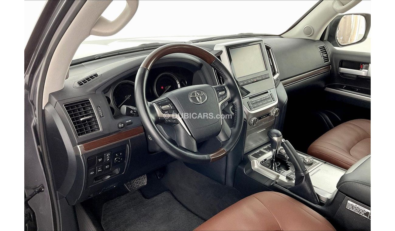 Toyota Land Cruiser VXR