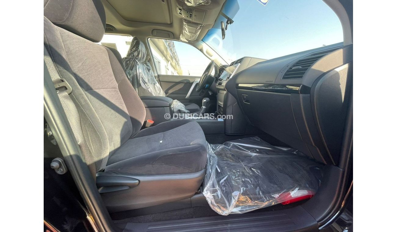 تويوتا برادو تويوتا برادو TXL 4.0L V6 بفتحة سقف لون اسود موديل 2022