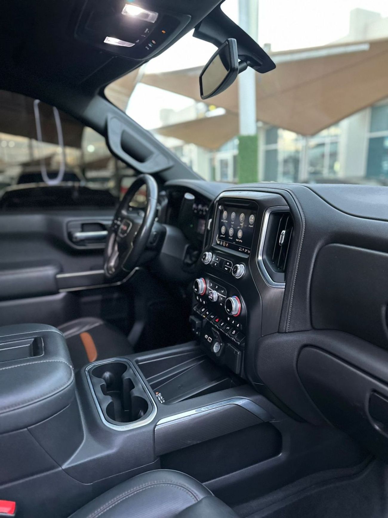 جي أم سي سييرا جي ام سي سيرا بيك اب AT4  خليجي 2021  فل ابشن صبغ وكاله بحاله ممتازه