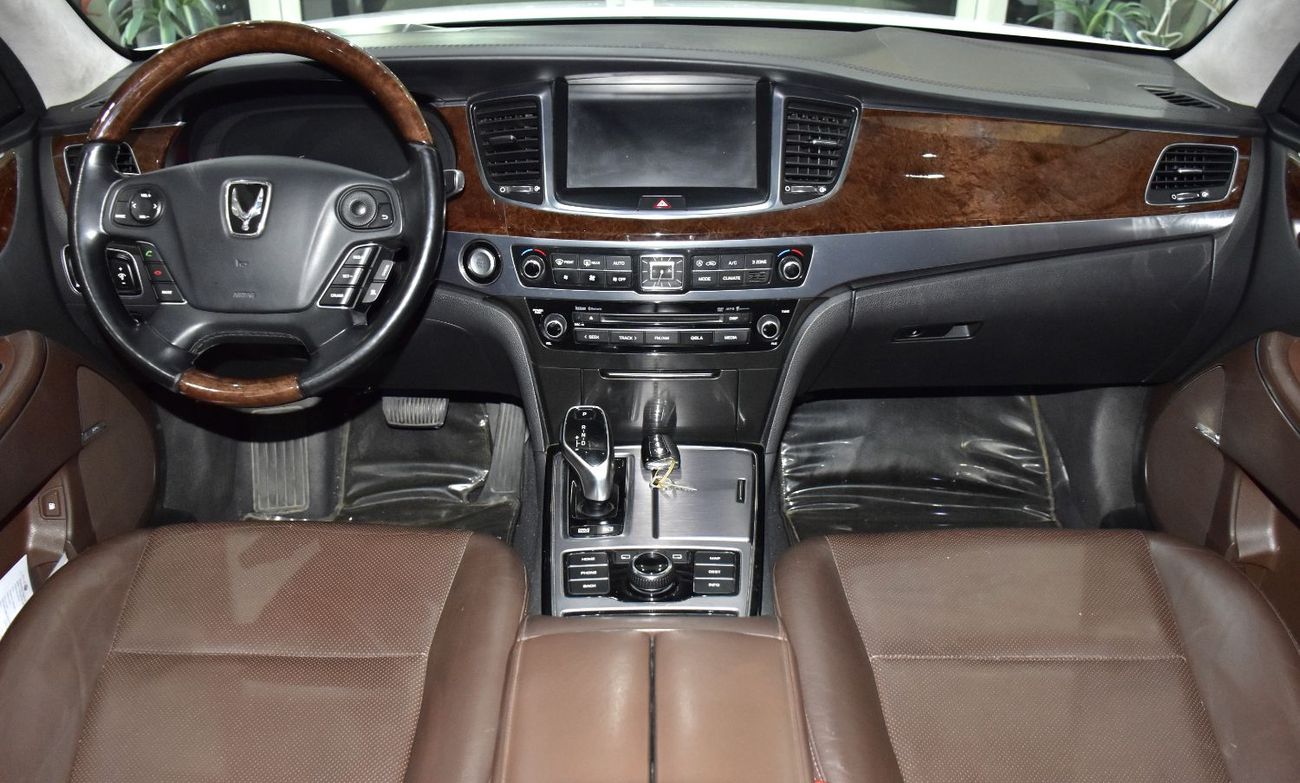 Hyundai Centennial EXCELLENT DEAL for our Hyundai Centennial VS500 ( 2015 Model ) in White Color GCC Specs