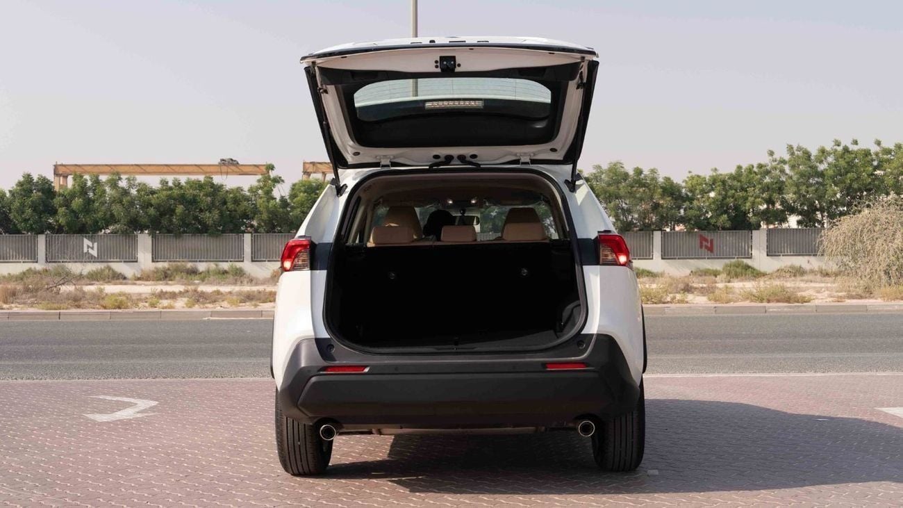تويوتا راف ٤ 2025 Toyota RAV4 E 4X2 2.5 - Platinum White Pearl Inside Brown | Export Only