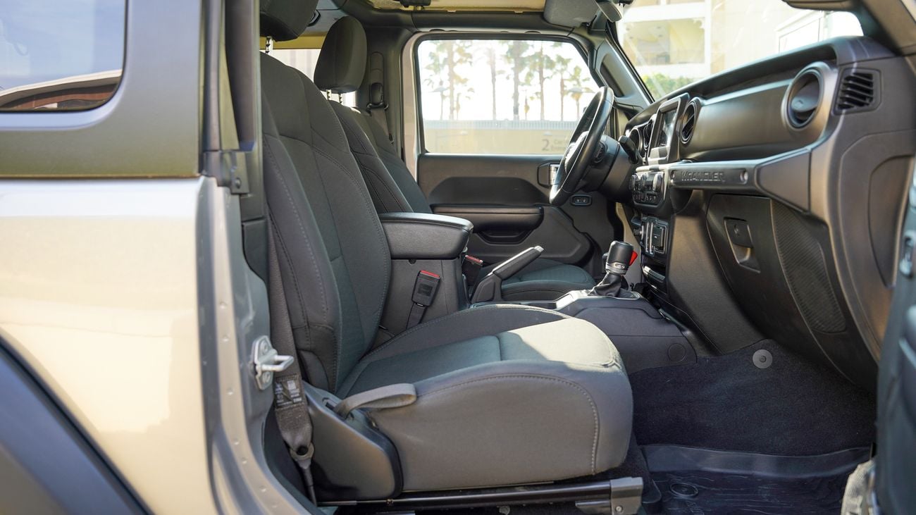 Jeep Wrangler Sahara 3.6L A/T (4 Seater)