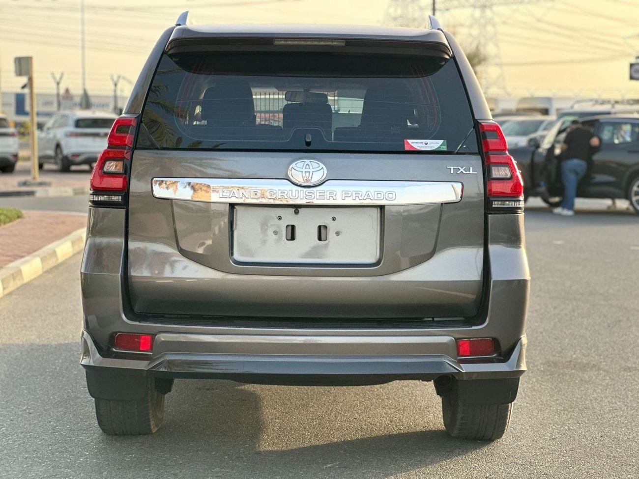 Toyota Prado MODIFIED TO 2023 MODEL | TESLA SCREEN | LHD |  2.7L PETROL ENGINE | 2016