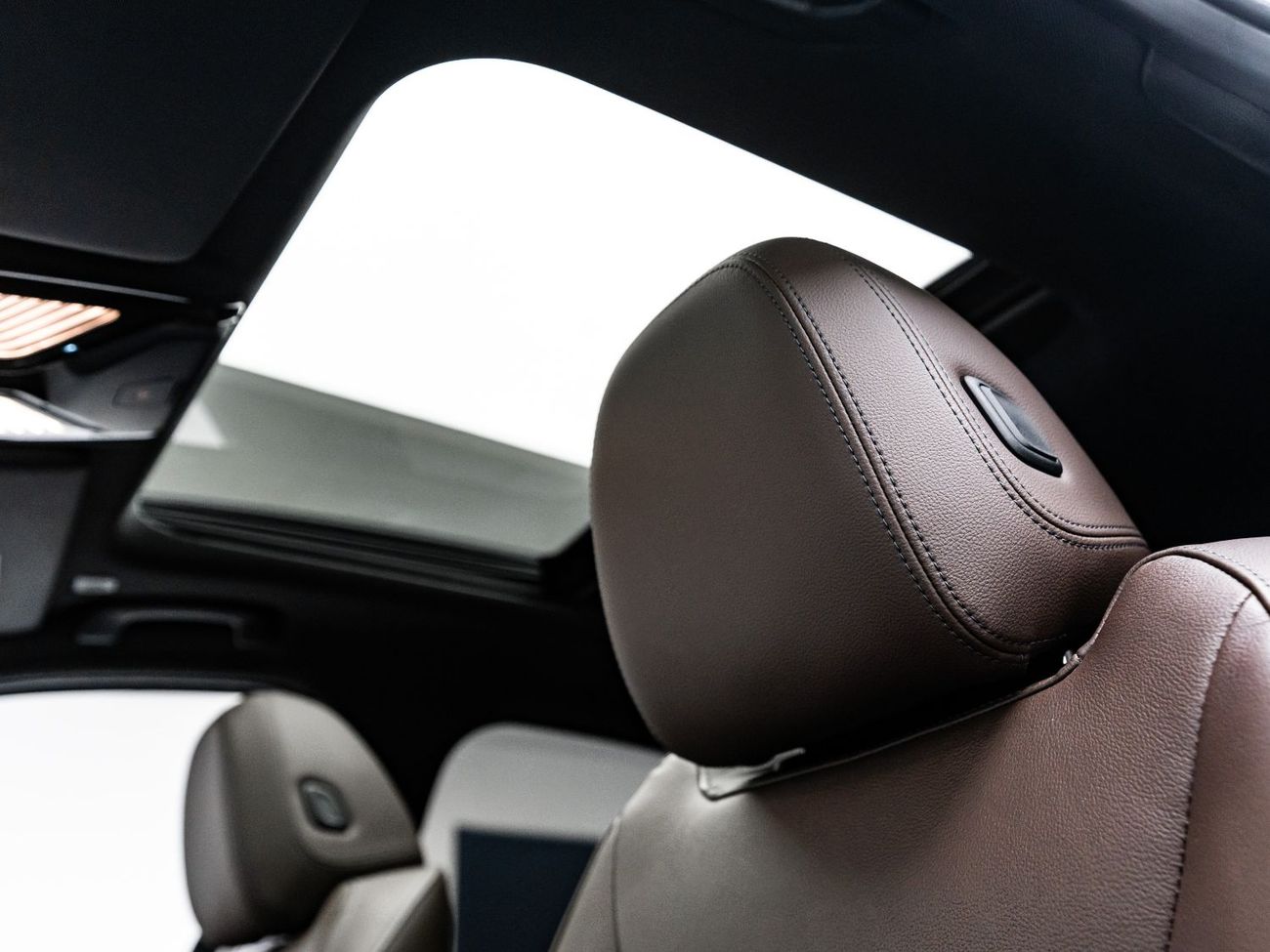 بي أم دبليو 340i 2025 BMW M340i xDrive, December 2029 BMW Warranty + Service Contract, Low KMs, GCC