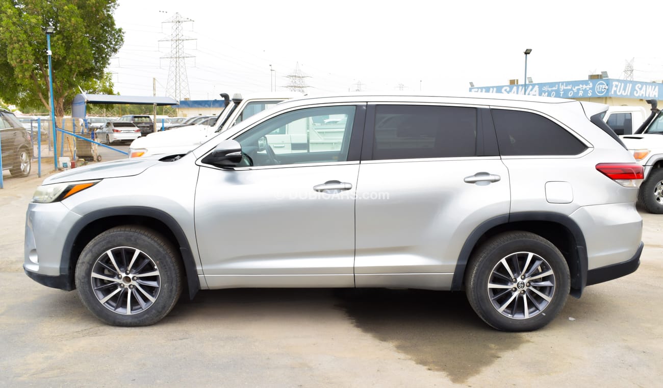 Used Toyota Highlander 2018 for sale in Dubai 467049