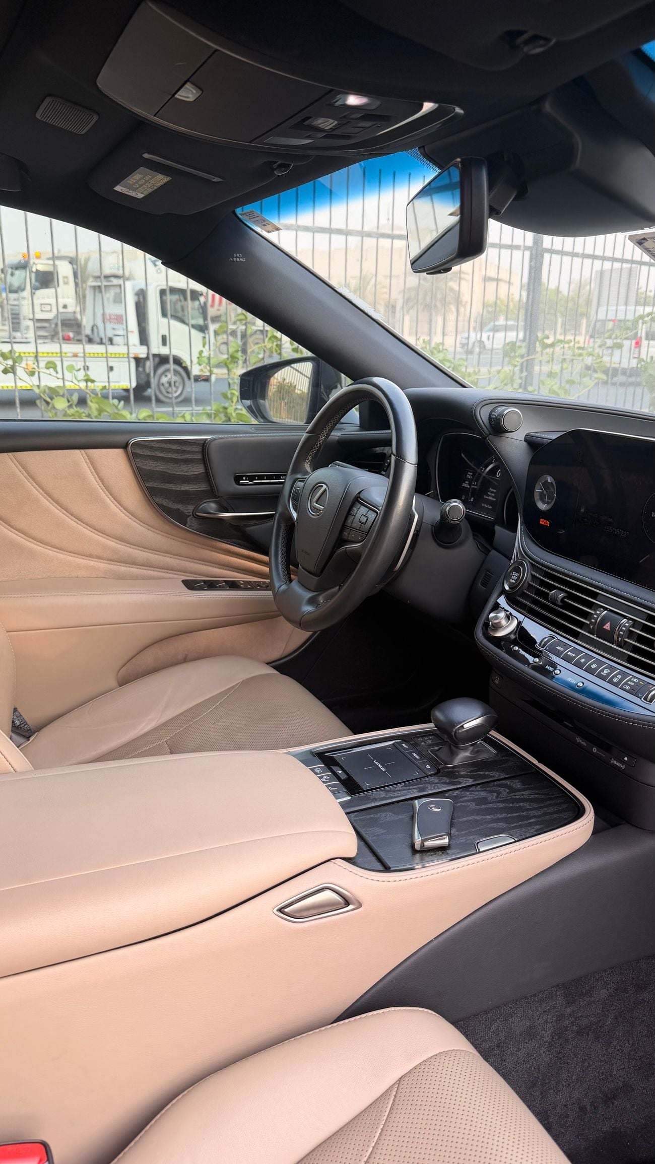 لكزس LS 500 PLATINUM