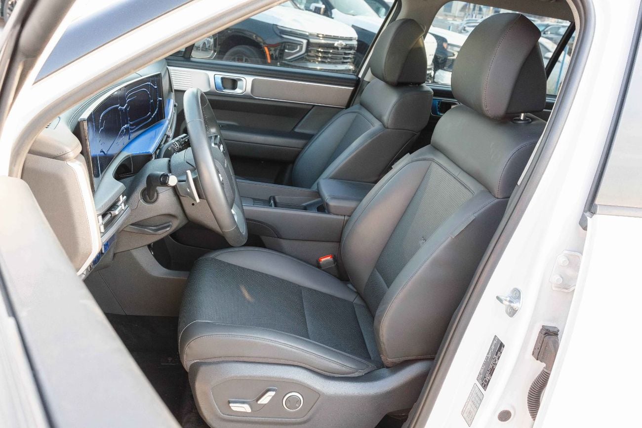 Hyundai Santa Fe CALLIGRAPHY Hyundai SantaFe 2.5 SR 7-Seater 2025