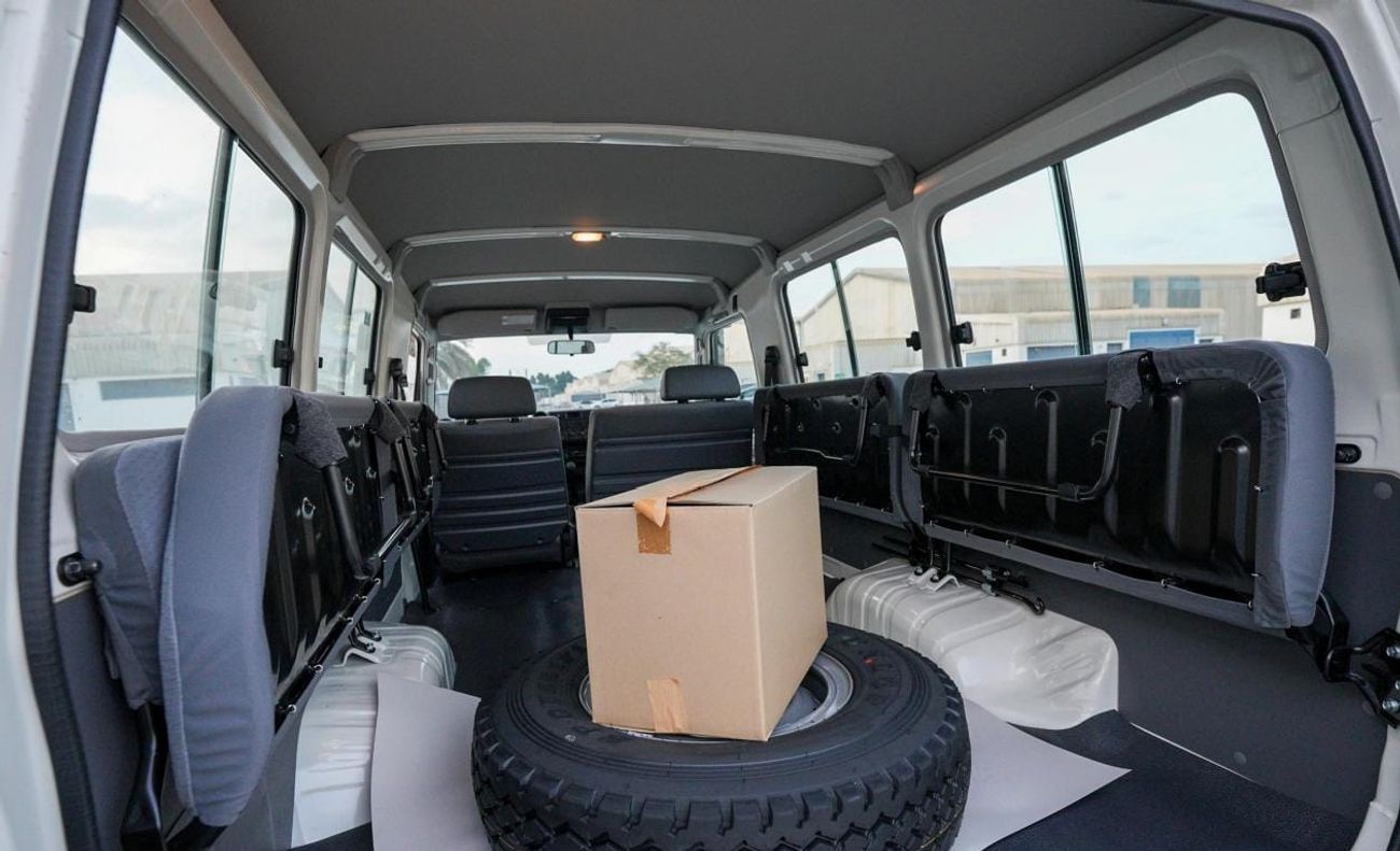 Toyota Land Cruiser 70 Std 4.5L 4WD 4WD Std 4.2L 4WD 3 DOORS