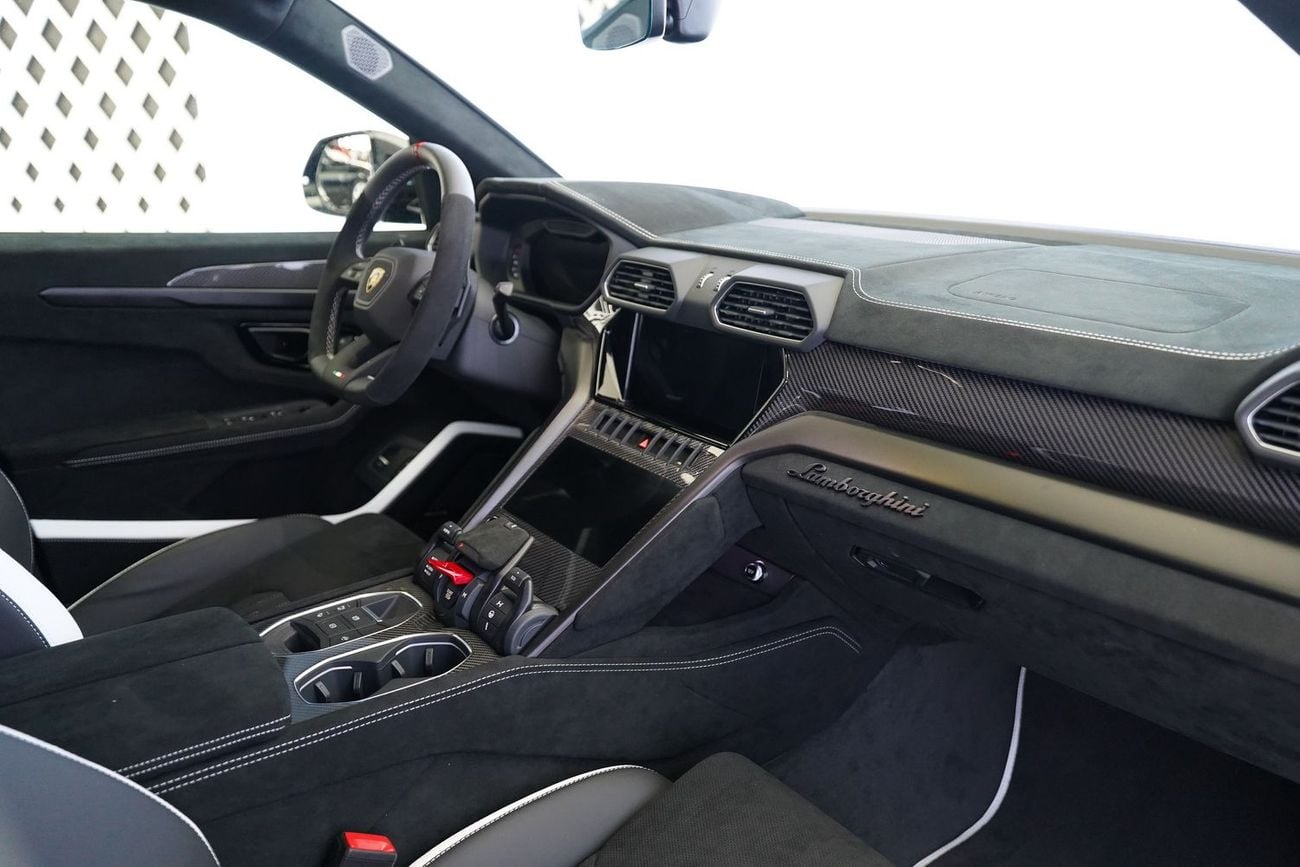 Lamborghini Urus 4.0T V8 Performante