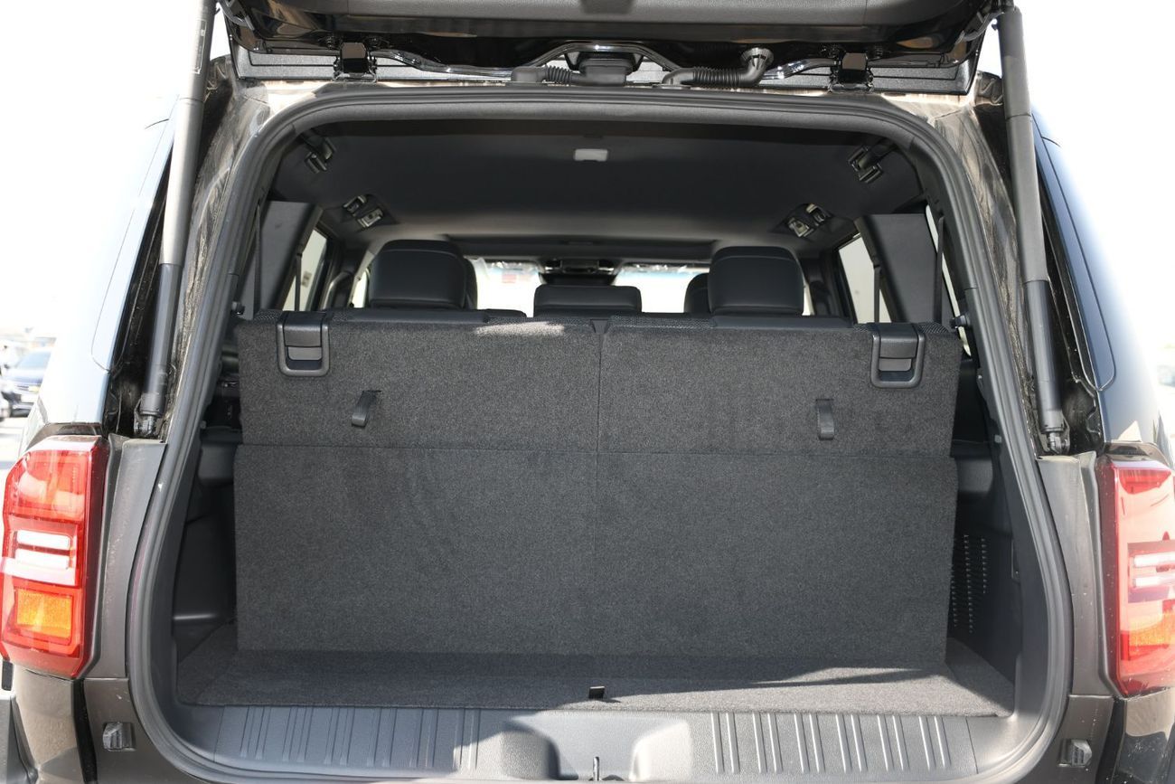 تويوتا برادو 2.4L Adventure petrol Only For Africa (ready Stock)