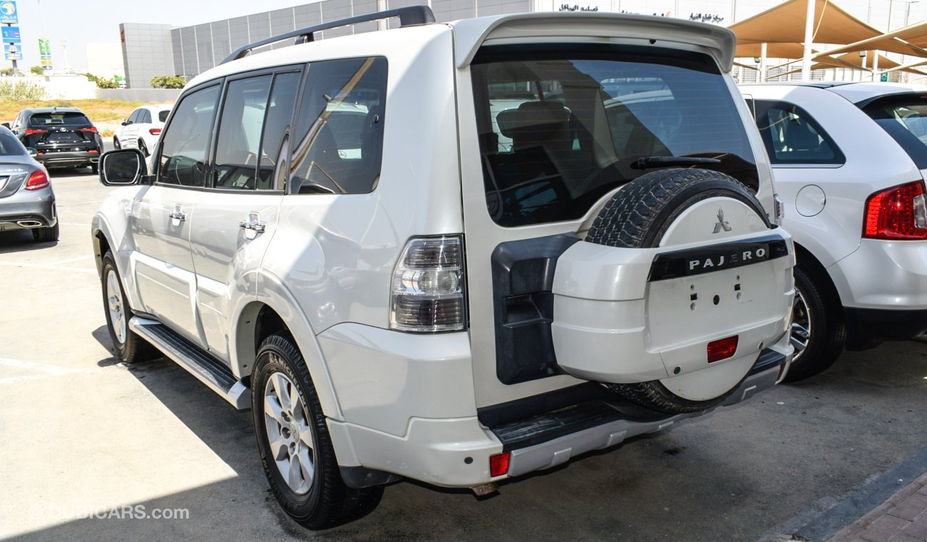 Mitsubishi Pajero GLS V6