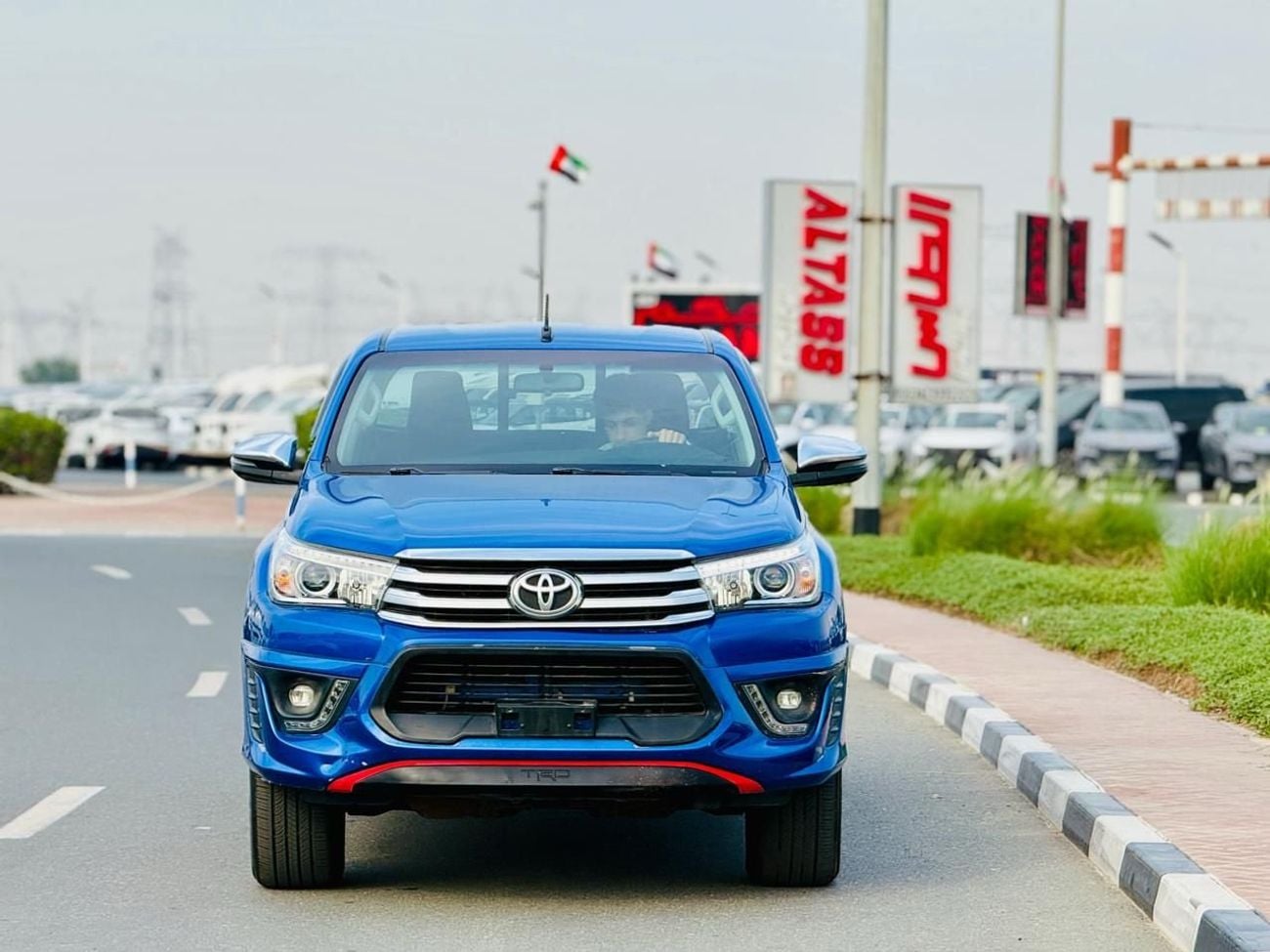 Toyota Hilux Toyota Hilux Year 2018 Petrol Cylinder 6 sky blue colour