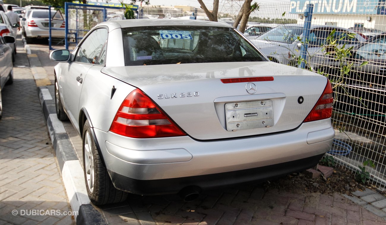 Mercedes-Benz SLK 230