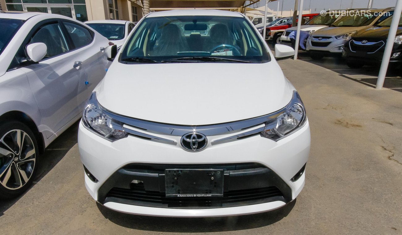 Toyota Yaris SE