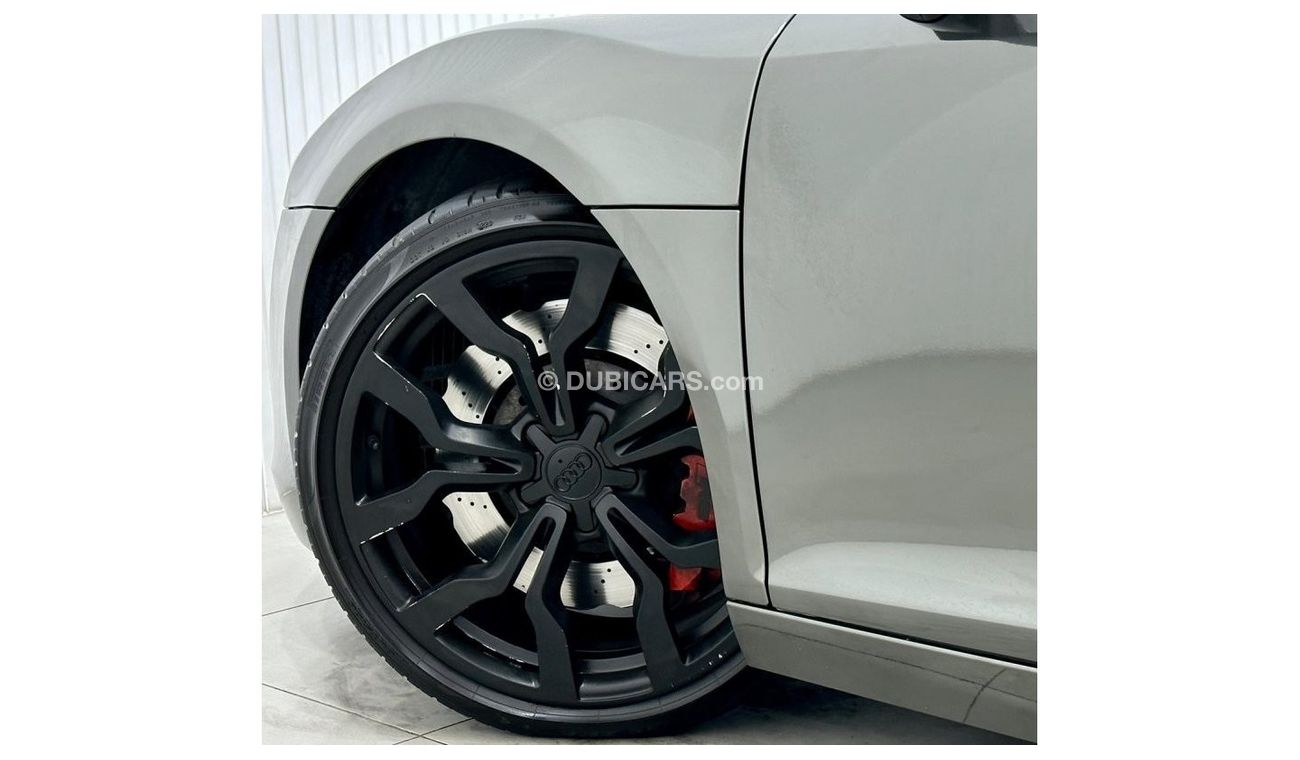 Audi R8 2014 Audi R8 Sport V8, Service History, Carbon Fibre Edition, GCC