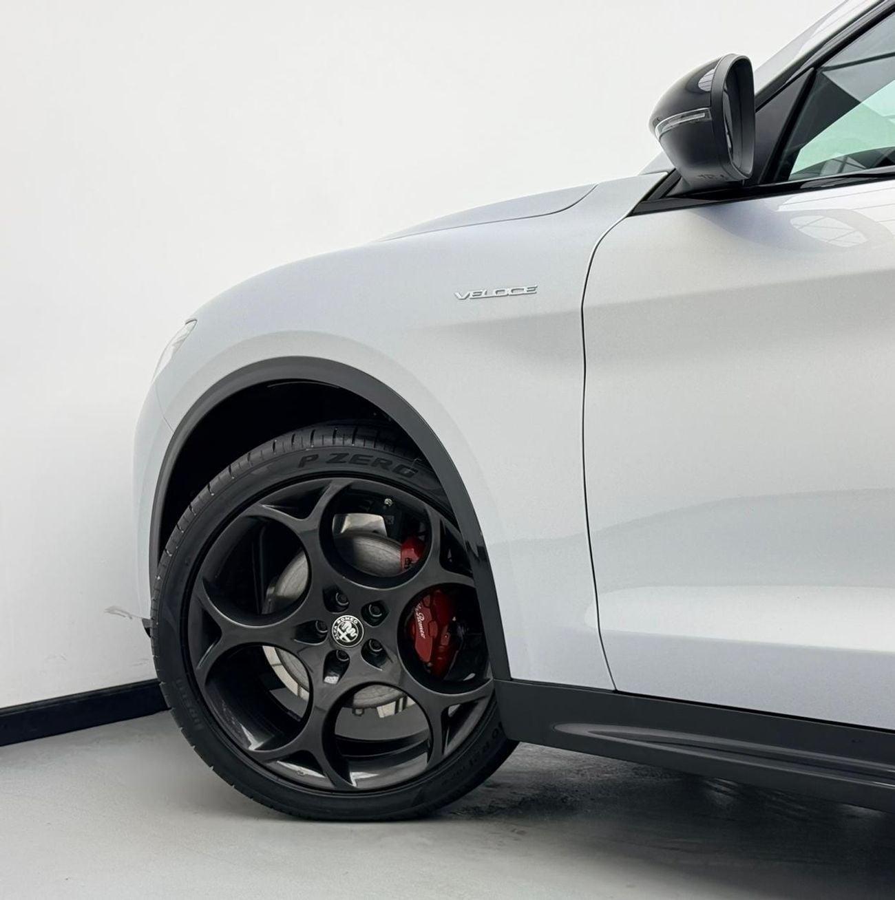 Alfa Romeo Stelvio 2025 Alfa Romeo Stelvio Q4 Veloce, 5 Years Alfa Romeo Warranty And Service Pack, GCC