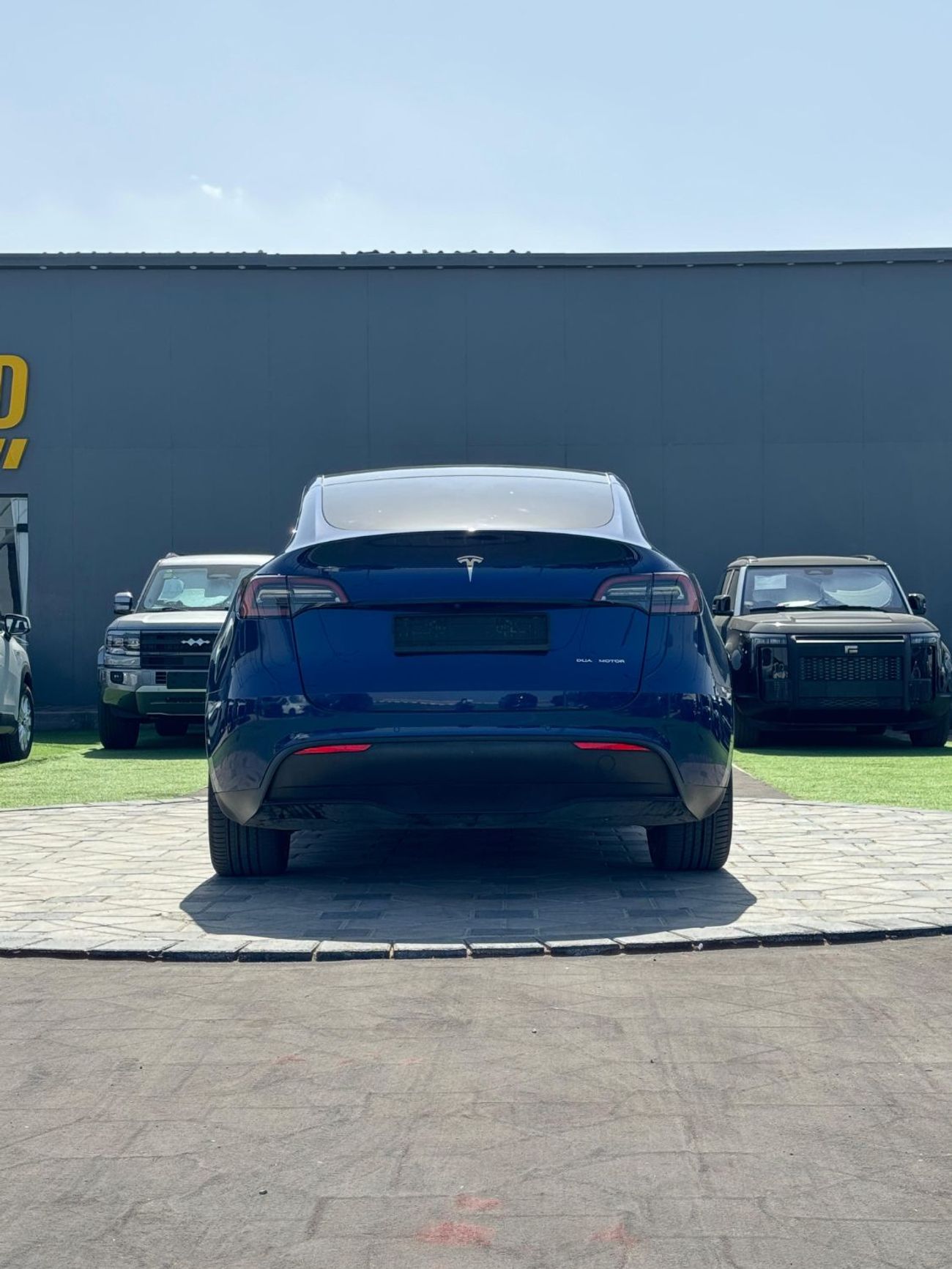Tesla Model Y Long Range (AWD)