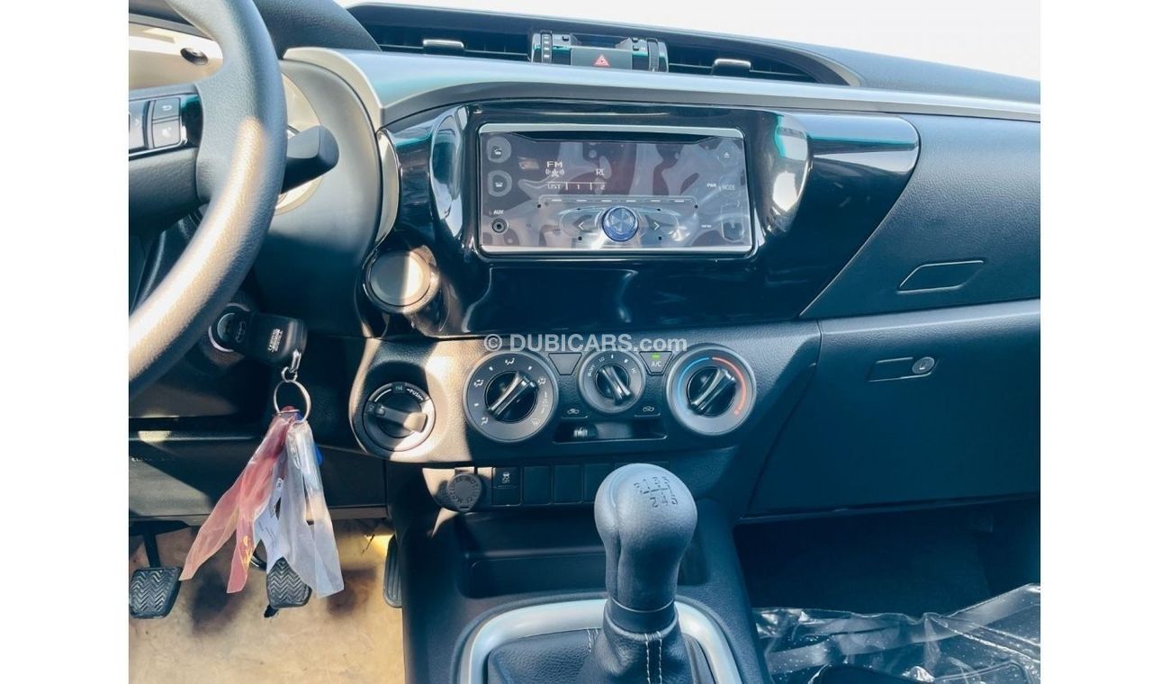 Toyota Hilux 2.4L DIESEL Manual Wide Body Tailgate Handle EUROPE SPECIFICATION Спецификация для Европы