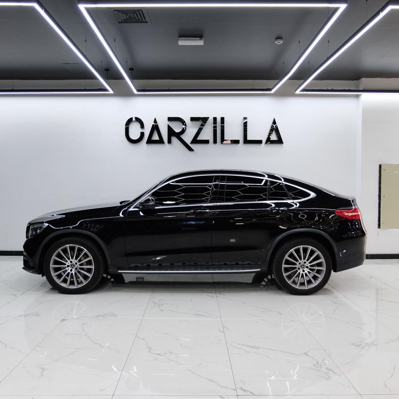 Mercedes-Benz GLC 250 4MATIC 2.0L Mercedes Benz GLC 250 4Matic 2018 AWD