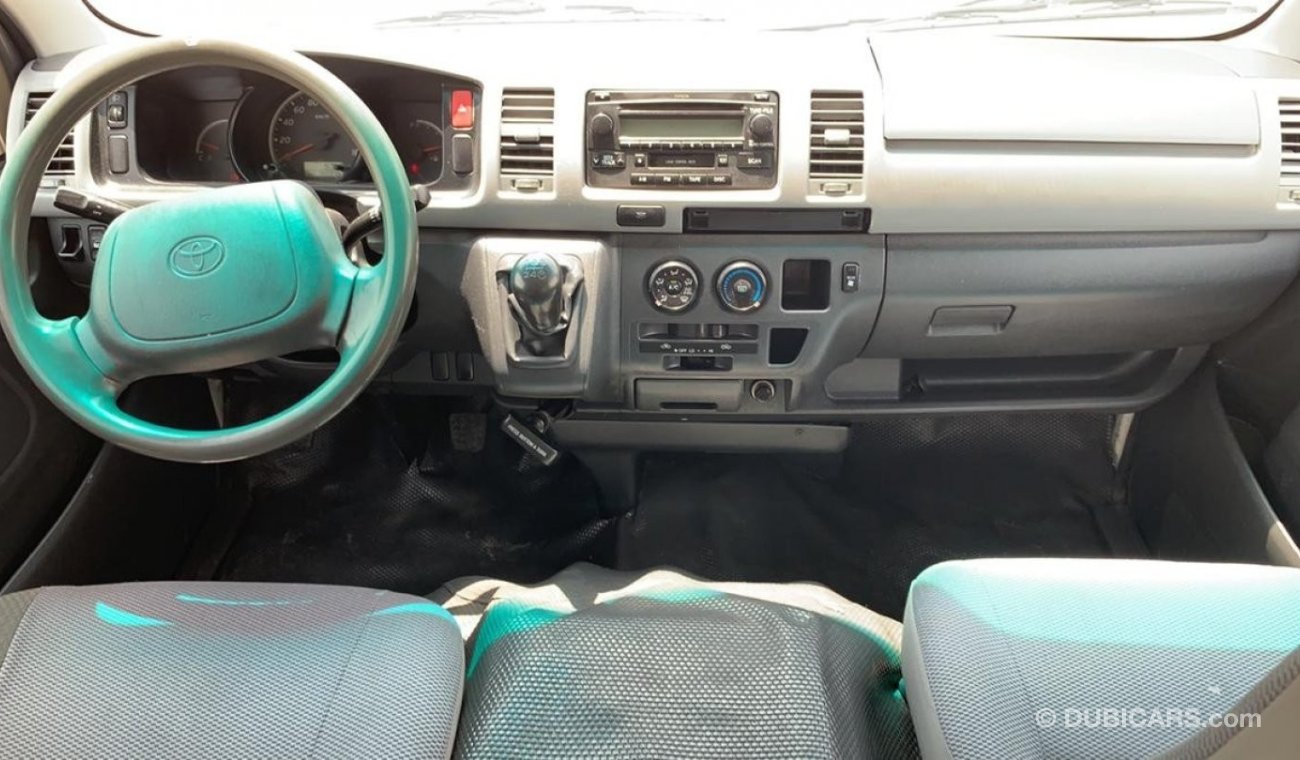 تويوتا هاياس Toyota Hiace 2010 Ref# 401