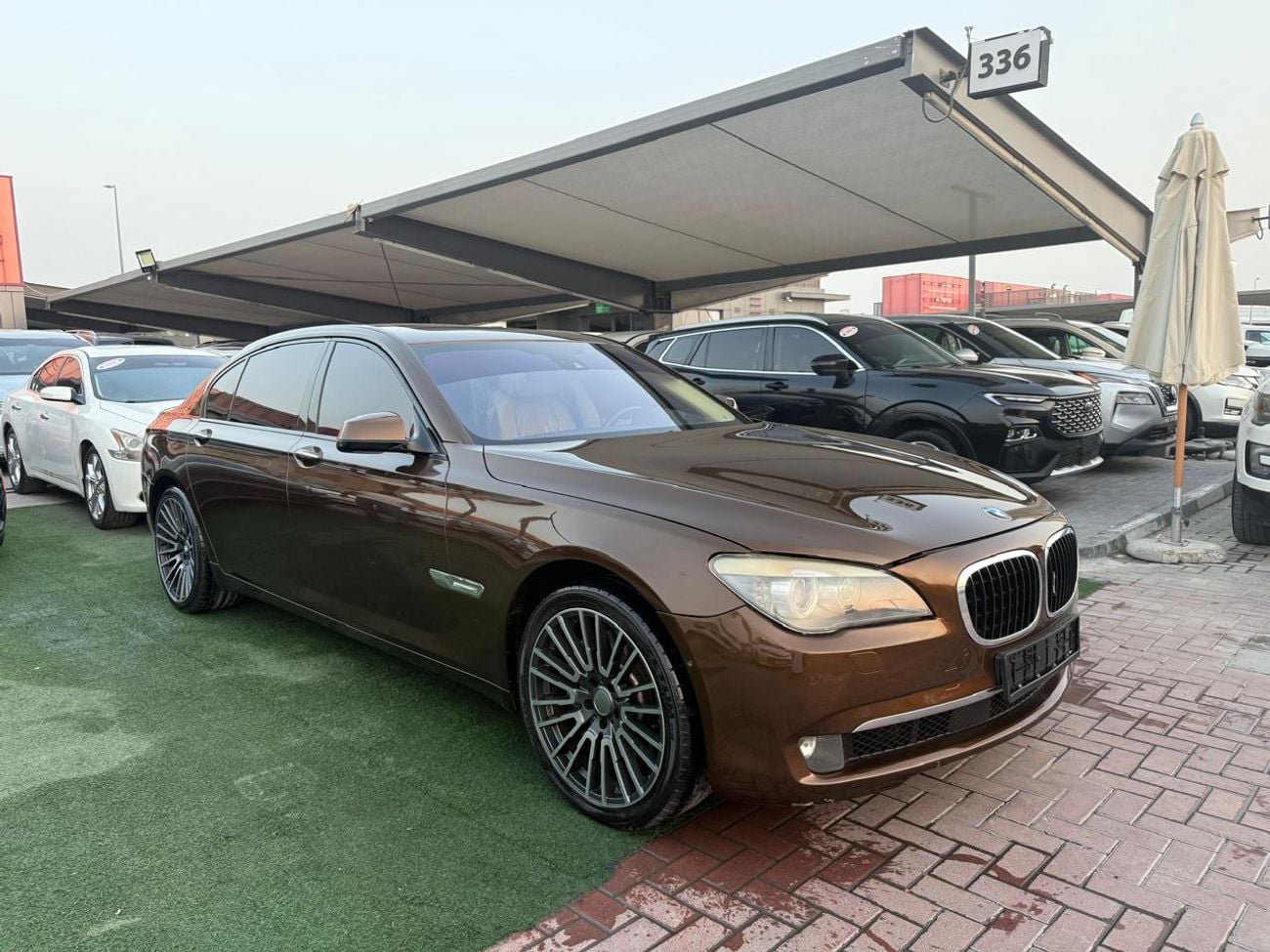 BMW 750Li EXCLUSIVE 4.4L V8 twin-turbo engine producing 407 hp, 8-speed