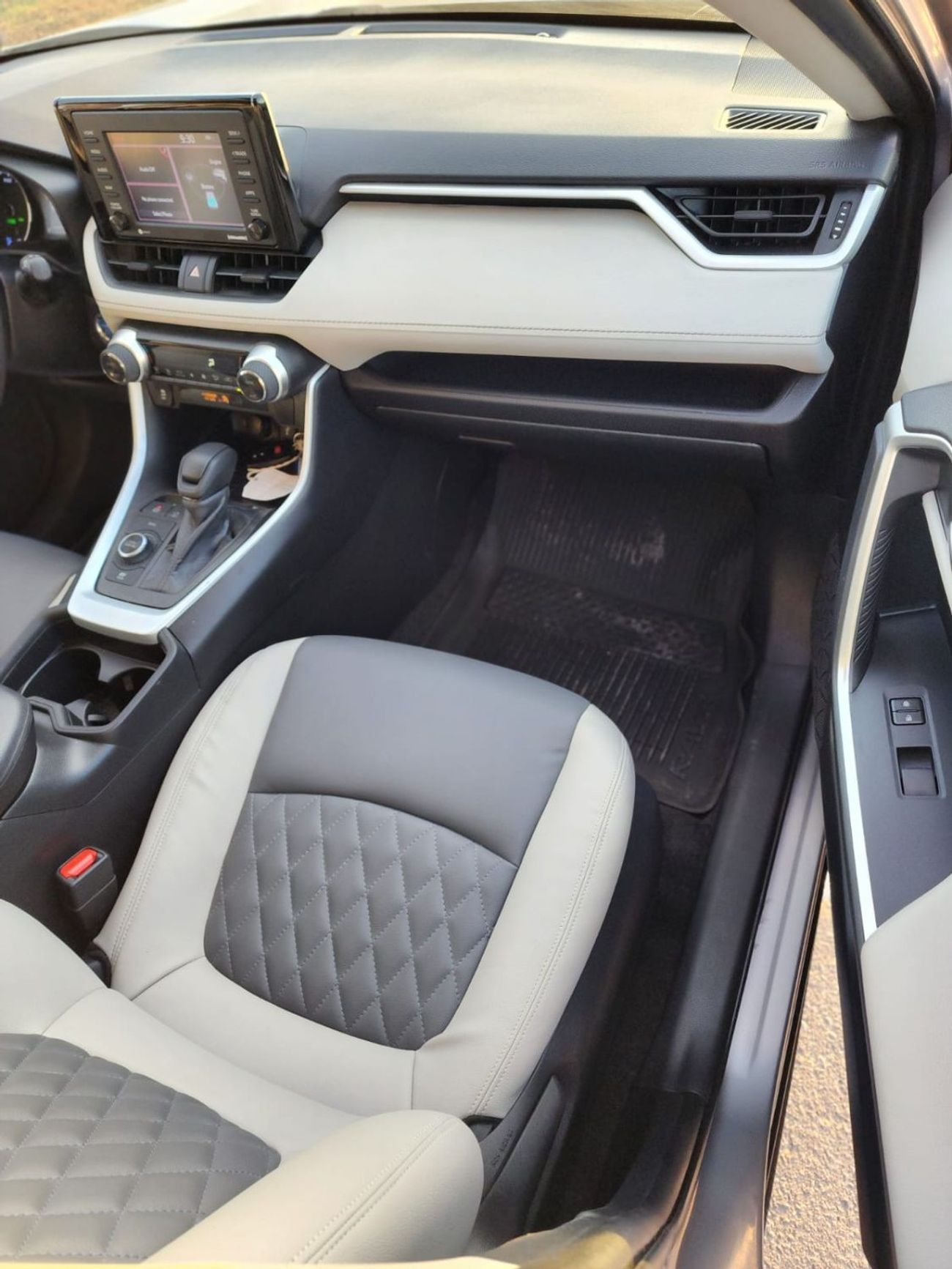 Toyota RAV4 TOYOTA RAV4 XLE HYBRID 2021 UAE OR EXPORT