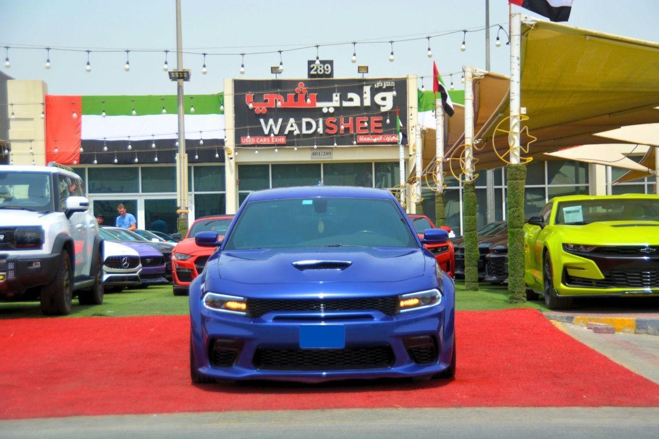 Dodge Charger GT 3.6L CHARGER WITH PADEL SHIFTERS AND BIG SCREEN