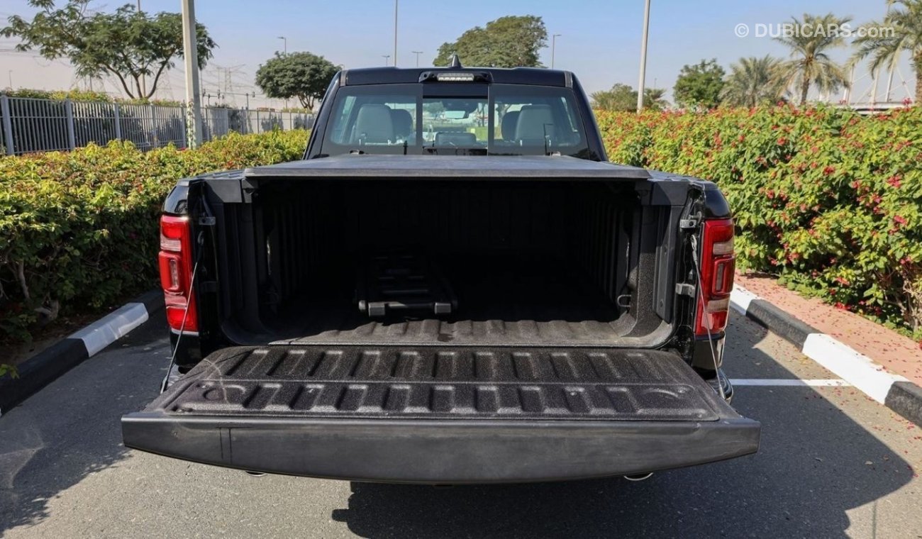 RAM 1500 Limited Crew Cab V8 5.7L HEMI eTorque , 2023 GCC , 0Km , With 3 Years or 60K Km Warranty