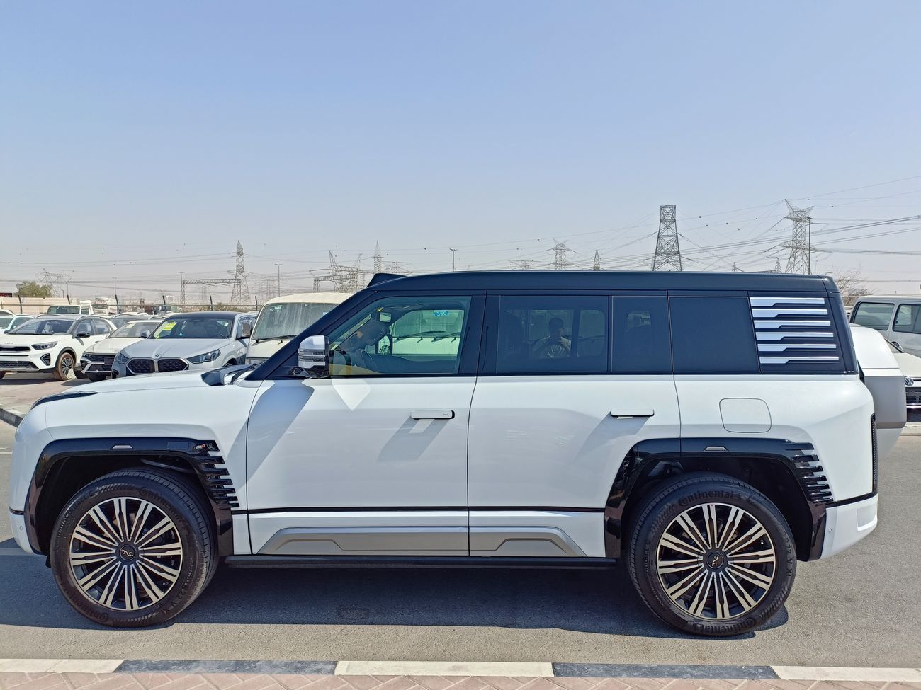 Yangwang U8 Luxury version