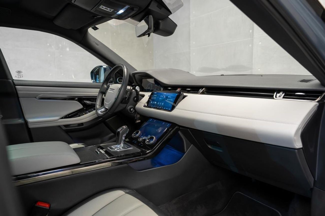 لاند روفر رانج روفر إيفوك P200 R-Dynamic SE 2.0L