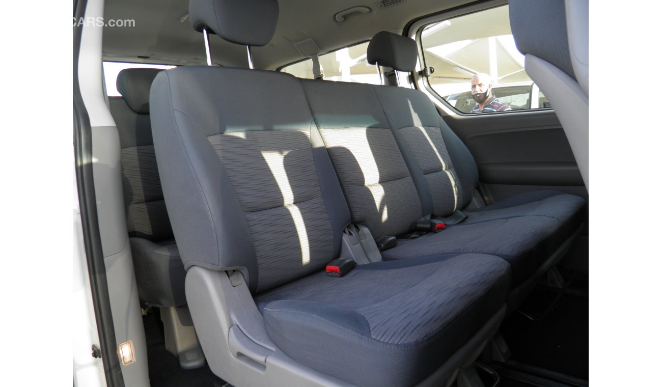 Hyundai H-1 2016 9 seats Ref# 282