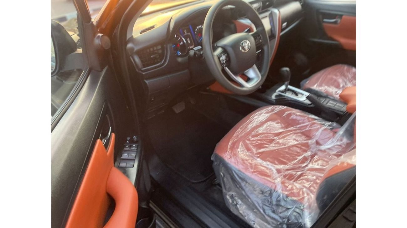 Toyota Fortuner 2019 Toyota Fortuner EXR+ 2.7L V4 - 4x4 AWD - Rear CAM & Sensor - No accident -