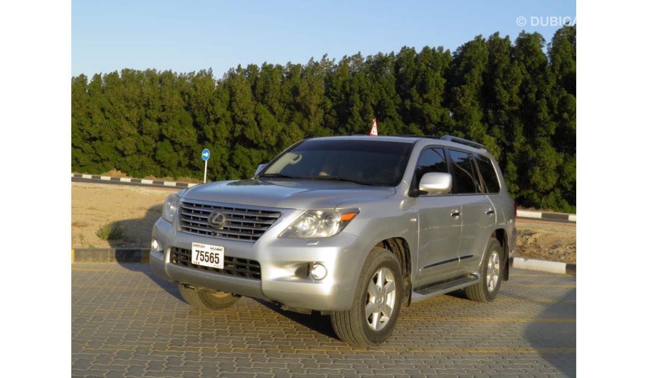 Lexus LX570 2011