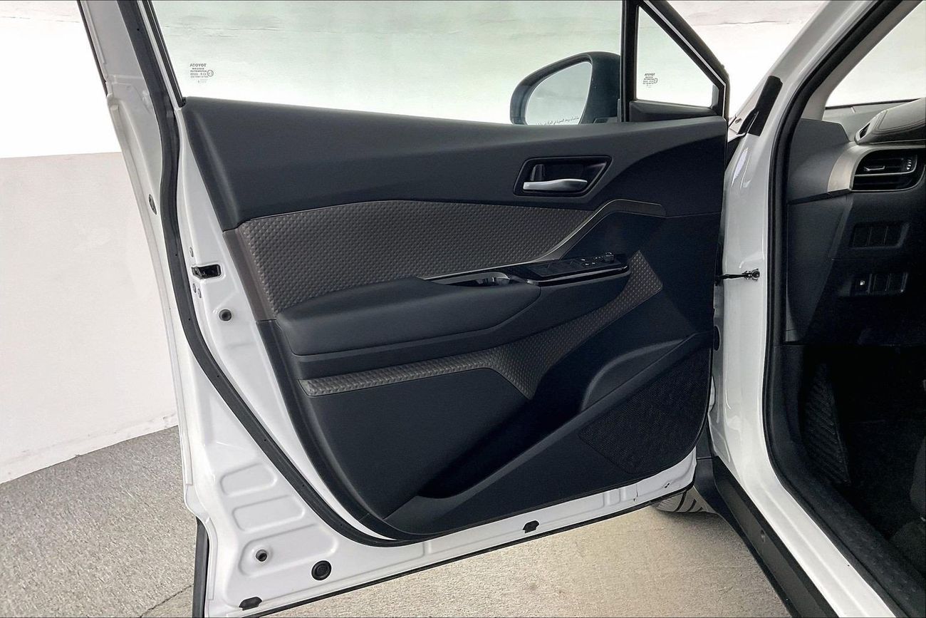 تويوتا CHR GX | National Day Celebration | شامل الضمان | 0 ﺪﻔﻋﺓ ﺃﻮﻟﻯ