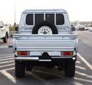 تويوتا لاند كروزر بيك آب 4.5L 8cyl Diesel, Manual, Four Wheel (Right hand)