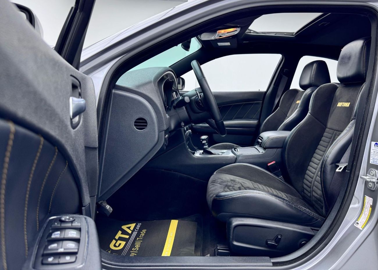 دودج تشارجر Daytona R/T 5.7L 2017 Dodge Charger R/T Daytona 345 Hemi, Full Dodge Service History, GCC