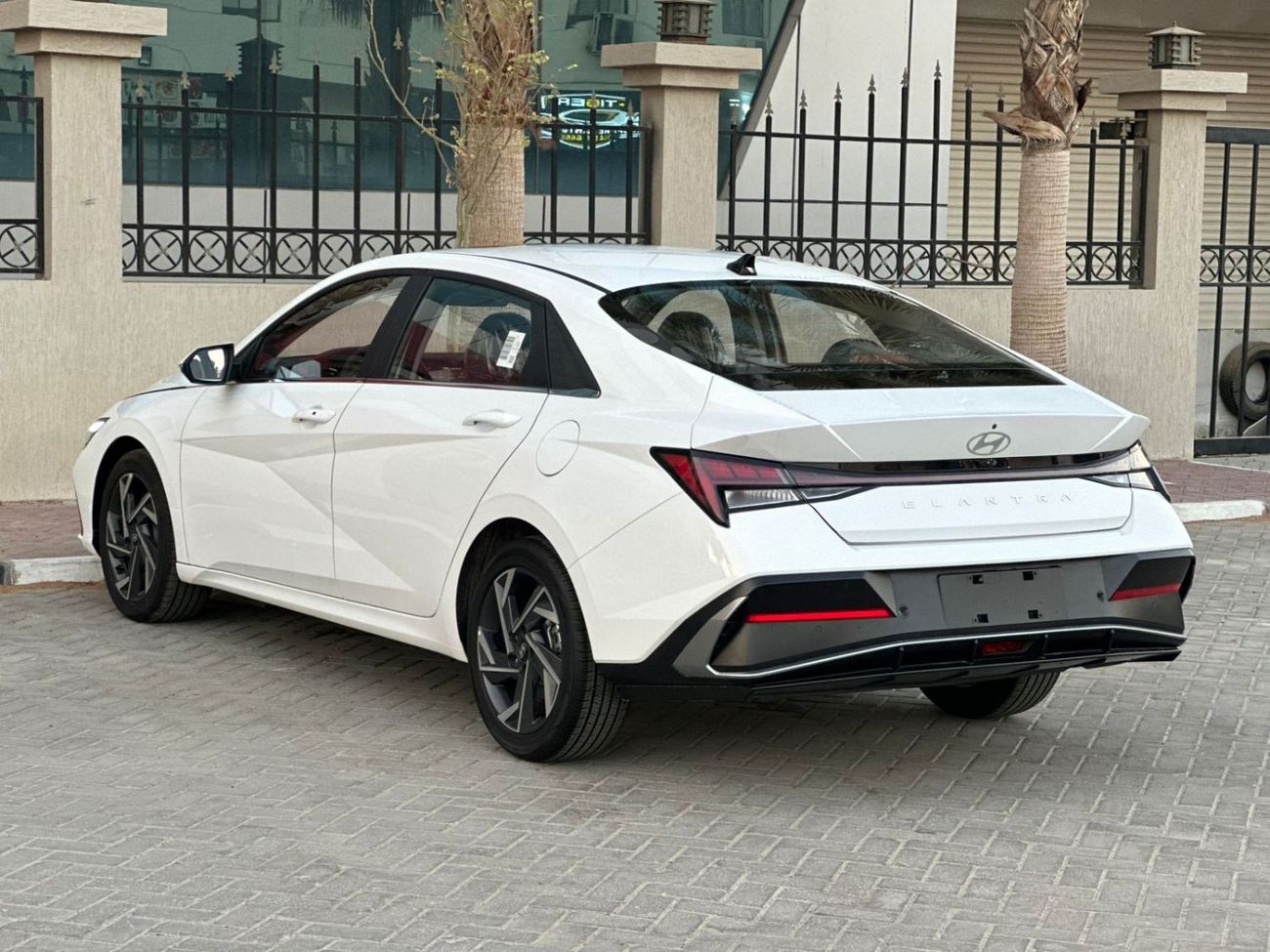 هيونداي إلانترا مواصفات الخليج