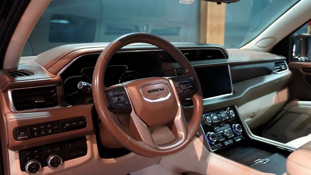 جي أم سي يوكون Denali 6.2L Denali | GCC | 7seaters
