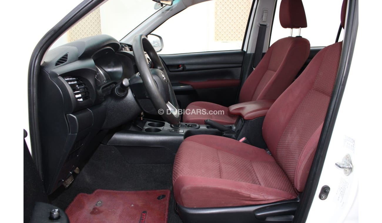 Toyota Hilux Toyota Hilux 2016 GCC double cabin, full automatic, in excellent condition, without accidents, very 