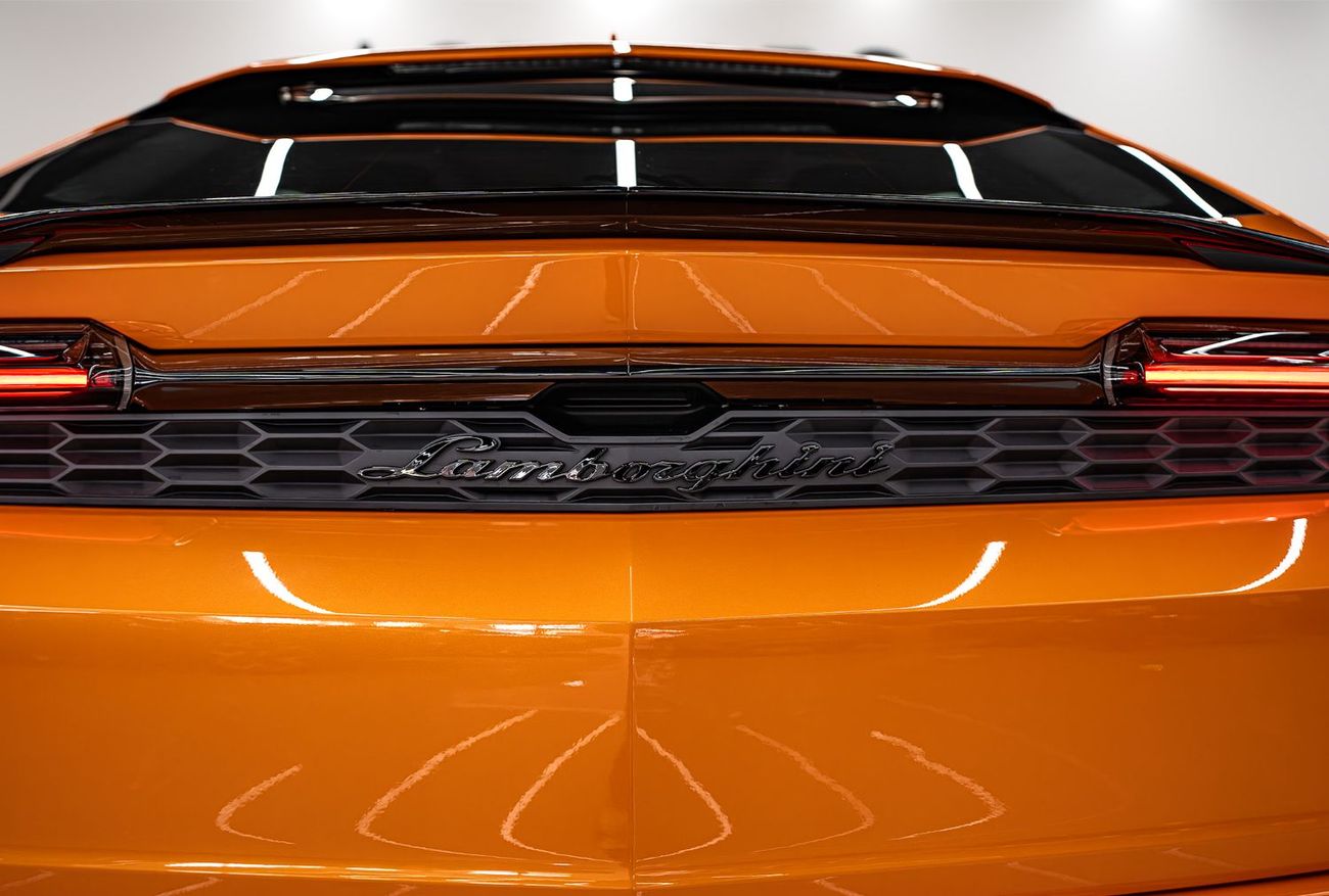 لامبورغيني اوروس محرك لامبورجيني أوروس 4.0 لتر V8 بشاحن توربيني مزدوج + محركات إلكترونية