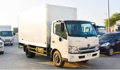 Hino 300 Hino 300, 714 4.2 Ton , DRY CARGO BOX EURO 3