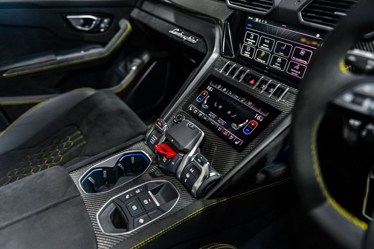 Lamborghini Urus 4.0T V8 Performante URUS PERFORMANTE | FULL CARBON INT/EXT | MASSAGE SEATS | ADVANCED SOUND SYSTEM |